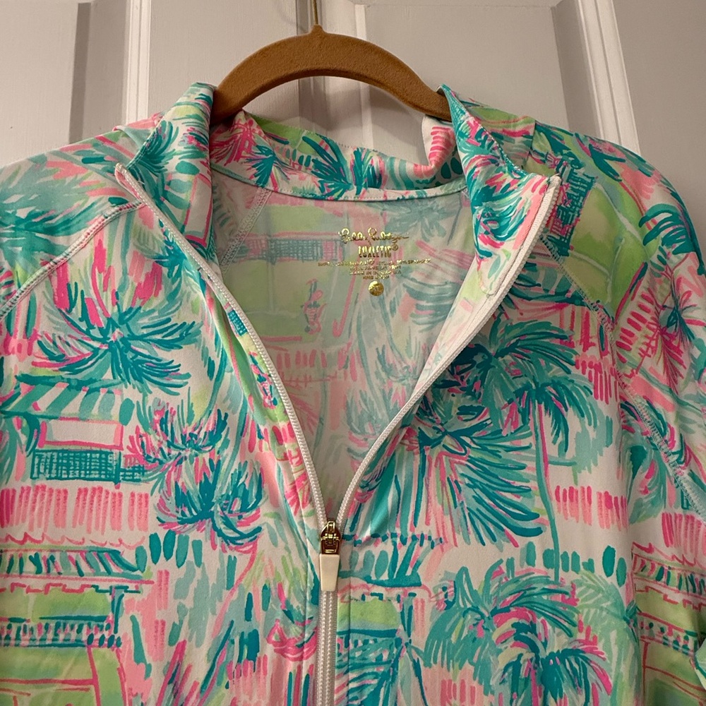 Lilly Pulitzer Luxletic Hadley Quarter Zip Jacket in Perfect Match - Picture 3 of 6